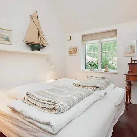 Σπίτι διακοπών 10 Person Holiday In Askeby