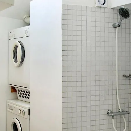 10 Person Holiday In Σπίτι διακοπών Askeby